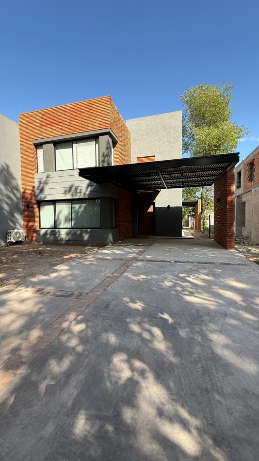 CASA A ESTRENAR 