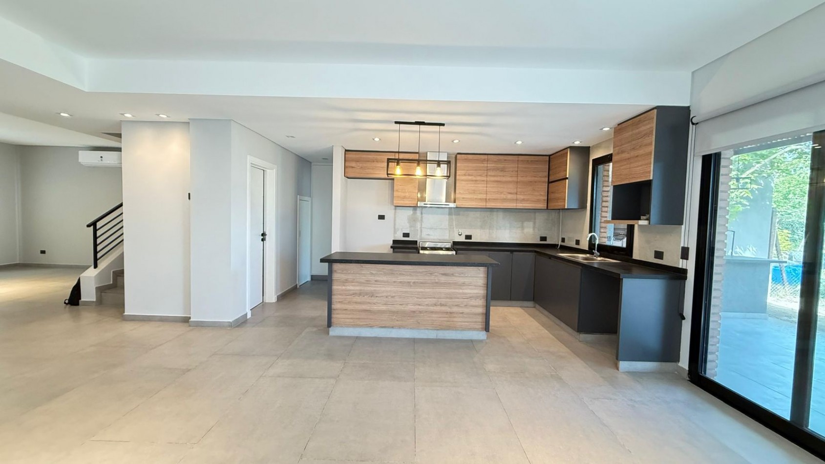CASA A ESTRENAR 