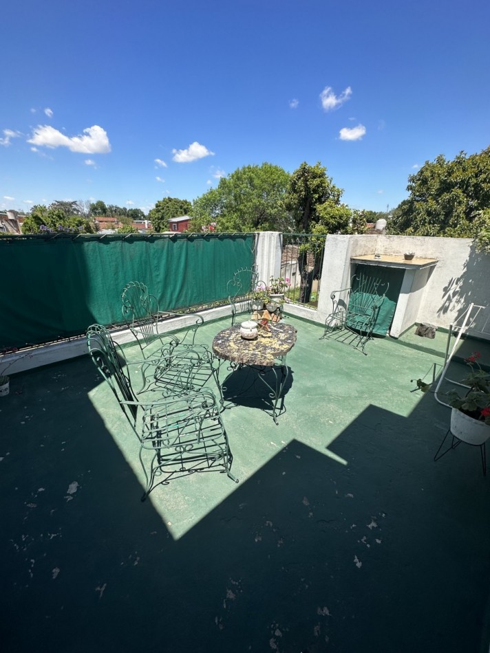 VENTA PROPIEDAD CON 2 CASAS EN EXCELENTE UBICACION