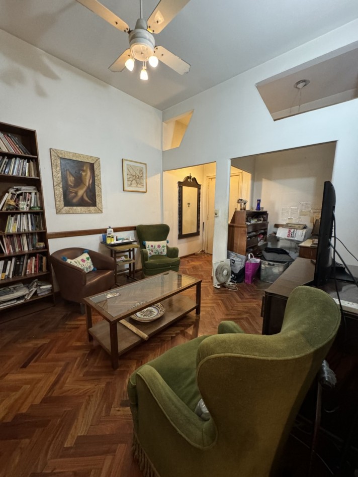 DEPARTAMENTO 4 AMBIENTES EN EDIFICIO USO PROFESIONAL/VIVIENDA 