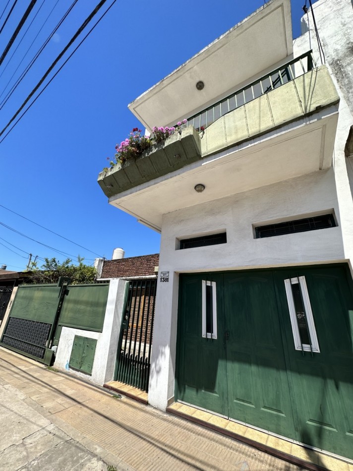 VENTA PROPIEDAD CON 2 CASAS EN EXCELENTE UBICACION