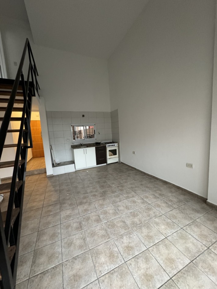 DEPARTAMENTO 3 AMBIENTES EN DUPLEX 