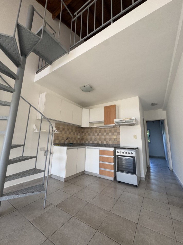 DEPARTAMENTO 2AMBIENTES CON PLAYROOM Y COCHERA 