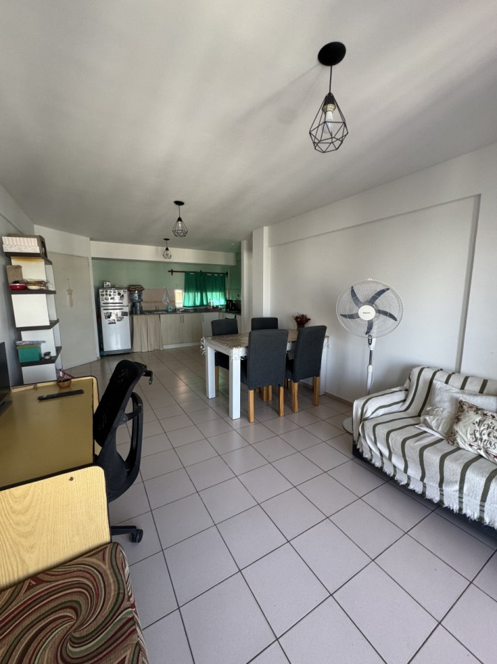 DEPARTAMENTO DOS AMBIENTES CON BALCON USO FAMILIAR Y PROFESIONAL
