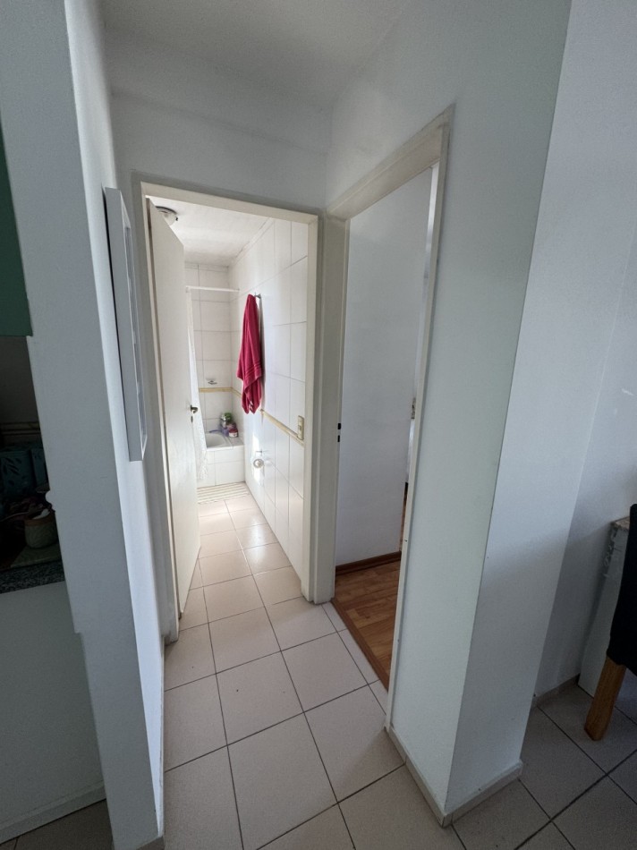 DEPARTAMENTO DOS AMBIENTES CON BALCON USO FAMILIAR Y PROFESIONAL