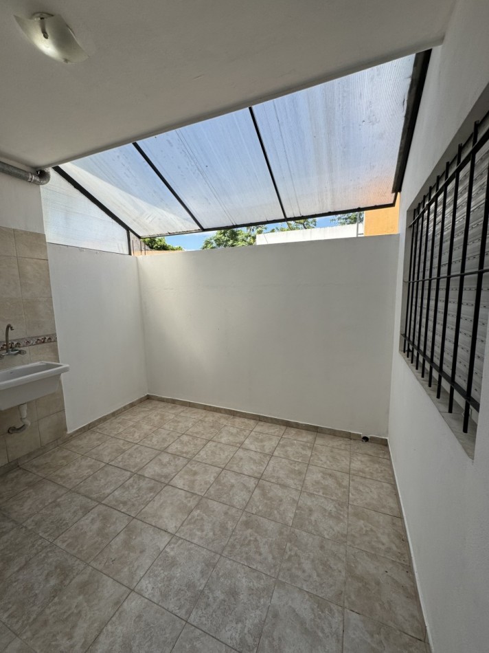 DEPARTAMENTO 3 AMBIENTES CON BALCON  SIN COCHERA