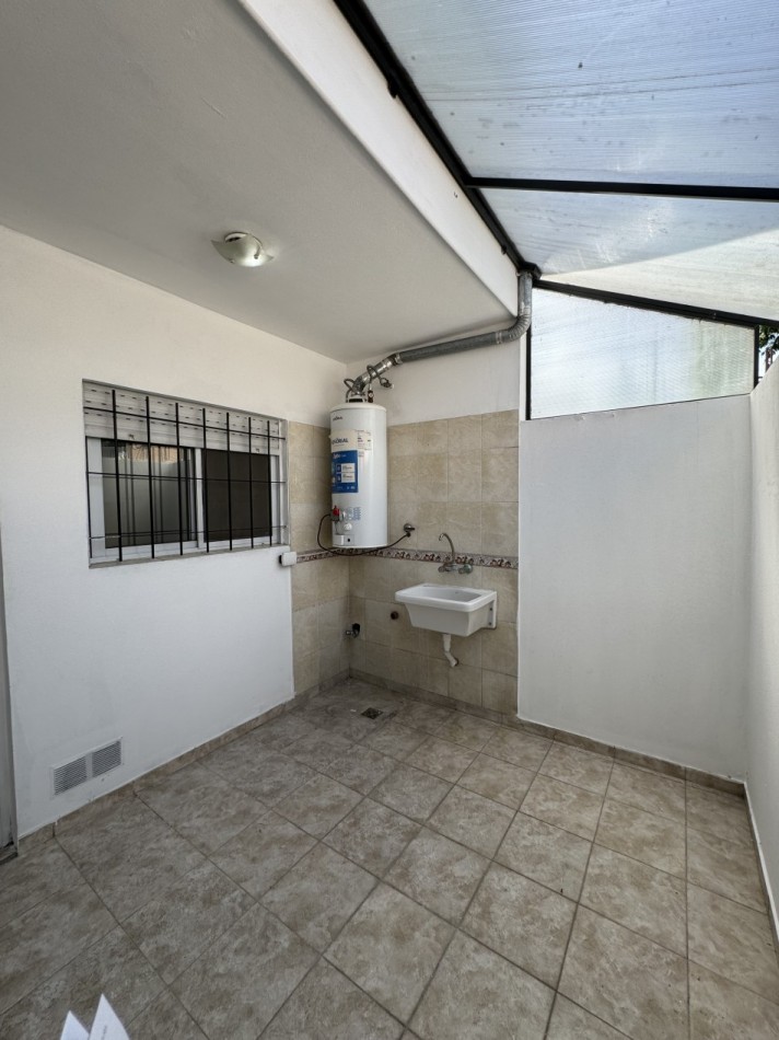 DEPARTAMENTO 3 AMBIENTES CON BALCON  SIN COCHERA