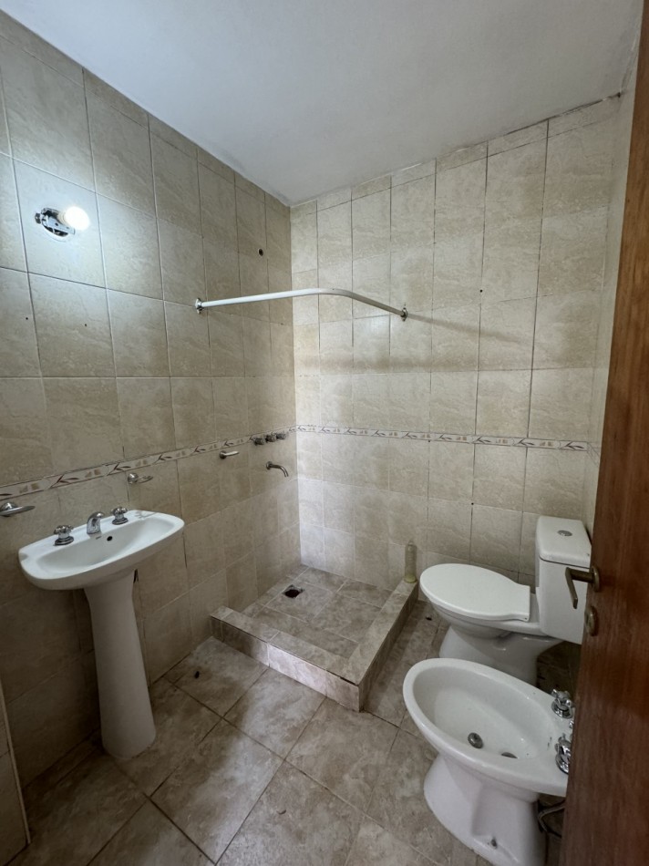 DEPARTAMENTO 3 AMBIENTES CON BALCON  SIN COCHERA