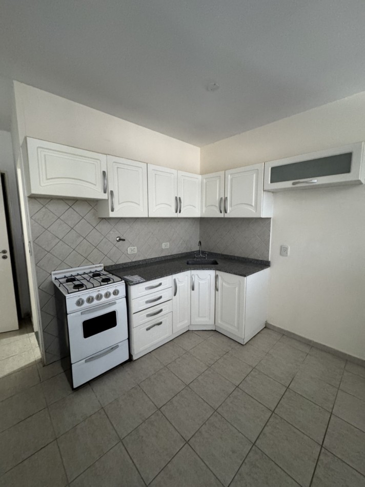 DEPARTAMENTO MONOAMBIENTE DIVIDIDO
