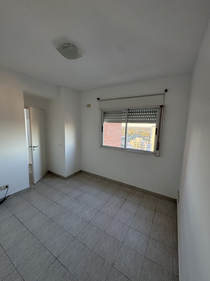 DEPARTAMENTO DOS AMBIENTES CON  COCINA SEPARADA Y BALCON