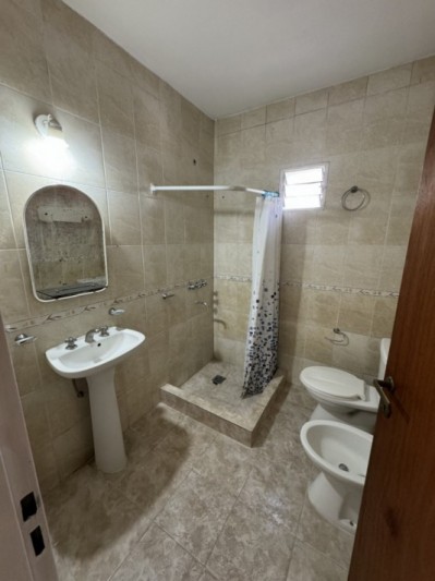 DEPARTAMENTO 3 AMBIENTES CON BALCON  SIN COCHERA