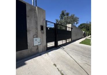 LOTE DE TERRENO 10,32 X 30 MTS EN BARRIO CERRADO CON PORTON LOS GORRIONES