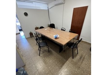 ALQUILER OFICINA DE 3 AMBIENTES PARA USO PROFESIONAL O COMERCIAL 