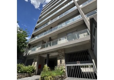 IMPECABLE MONOAMBIENTE EN EDIFICIO ZOROBABEL I